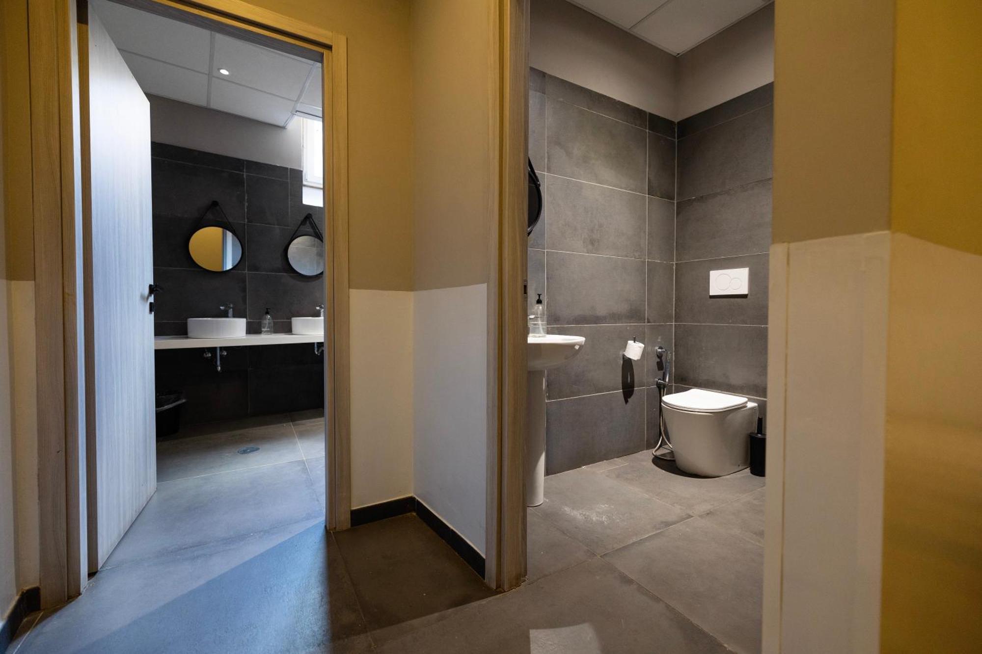 Borgo Ripa Urban Travel Hostel Roma Ngoại thất bức ảnh